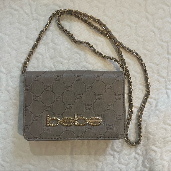 NWOT, Bebe Celia Monogram Flap Crossbody Purse in GRAY - Picture 1 of 8